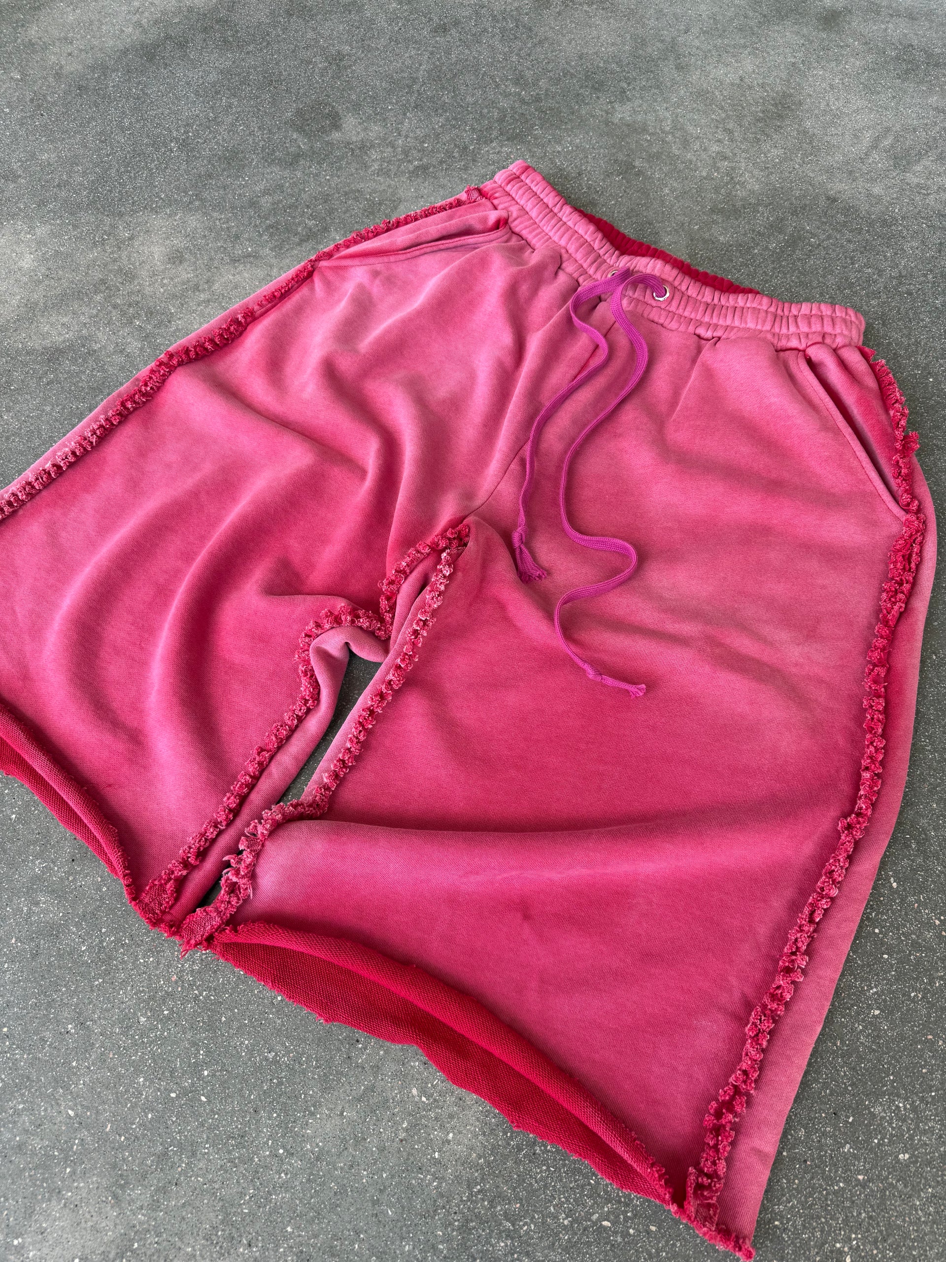 SHORTS (EMBER RED)
